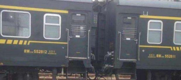  「说出」火车上的粪便都排去哪了？乘务员偷偷说出实情，你可能