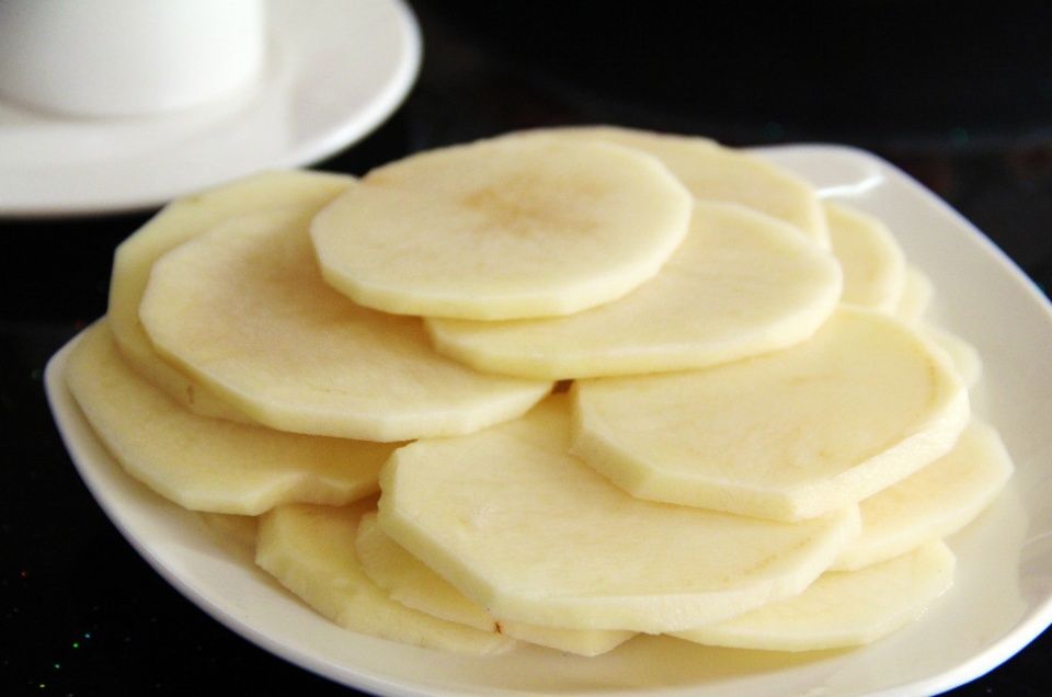 洗脸放点“它”十天斑点消失不见，半月了皮肤雪嫩如去壳鸡蛋