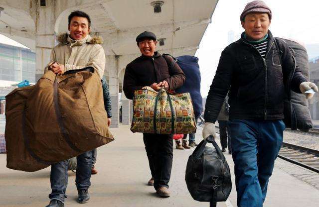  [恶习]农民朋友注意！在外打工，这三类东西不能沾，弄不好“家