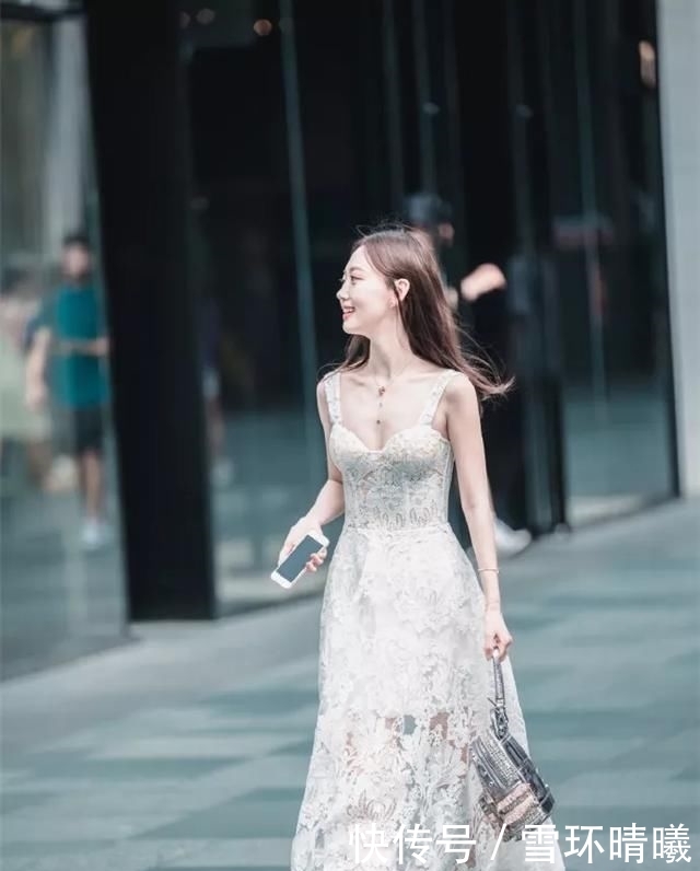 【穿搭上一双】女性穿搭高跟鞋,凸显出优雅时尚的身姿