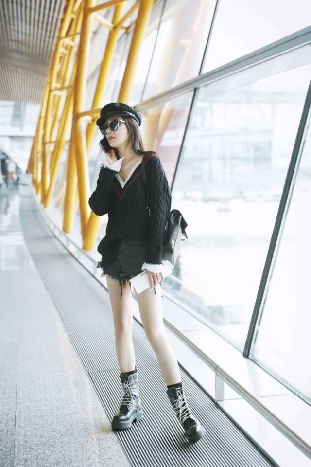 李小璐和秦岚同框后差距一目了然，网友：明明都是37岁！