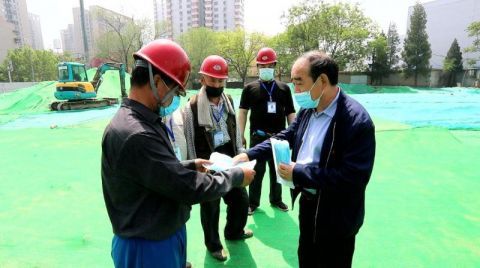  [党工委]苹果园街道党工委书记带队检查田村路街道复兴项目