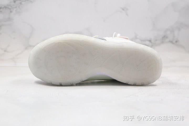  Nike|耐克Nike KYRIE 6 EP欧文6椰子壳米白蓝色篮球鞋