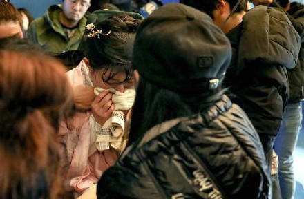 赵丽颖回应停工：有人心术不正 医生警告注意健康