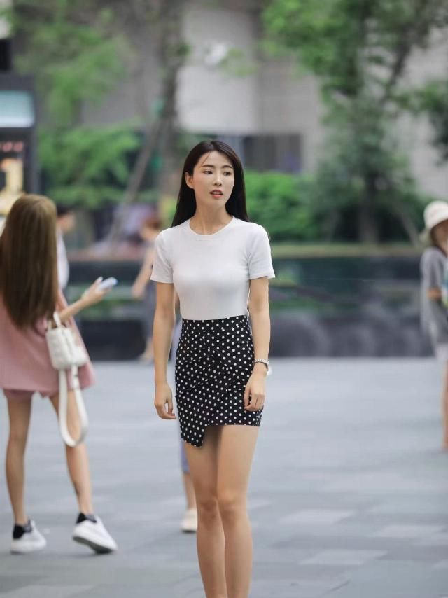  『穿搭』有细节修饰的装扮才够时尚精致，能让你轻松拥有出众美感