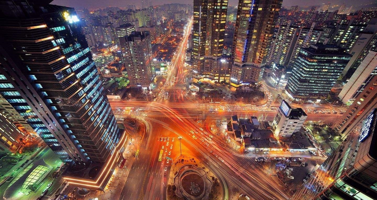 看看韩国发达城市首尔，再看看中国上海，网友：差距不止一点点