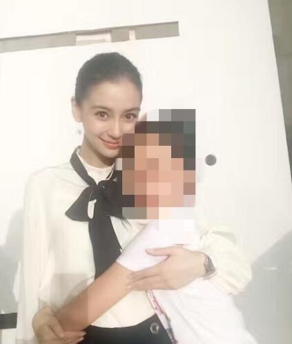 Baby被黑是遭人陷害？知情人亲自辟谣：和她合照过，人特别好
