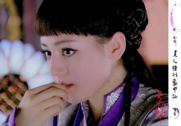 迪丽热巴五官是硬伤，却看起来美艳惊人 为什么