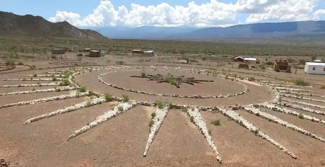 瑞士男子沙漠建ovniport机场,专为UFO着陆使用,自称外星人授命