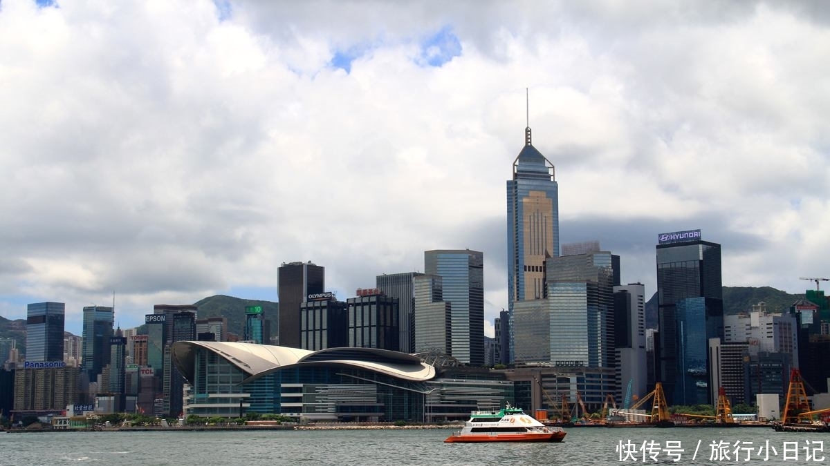 大陆游客疑惑：为何我们只能去香港一周，外国人却能待数月之久？