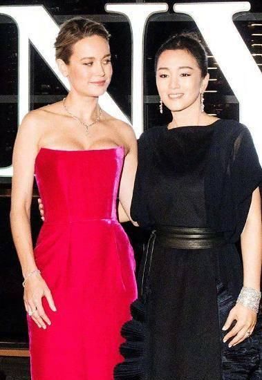  气质：这种女明星骨架大还并不是仍然美，张雨绮妖而脱俗，巩俐一直内置气质
