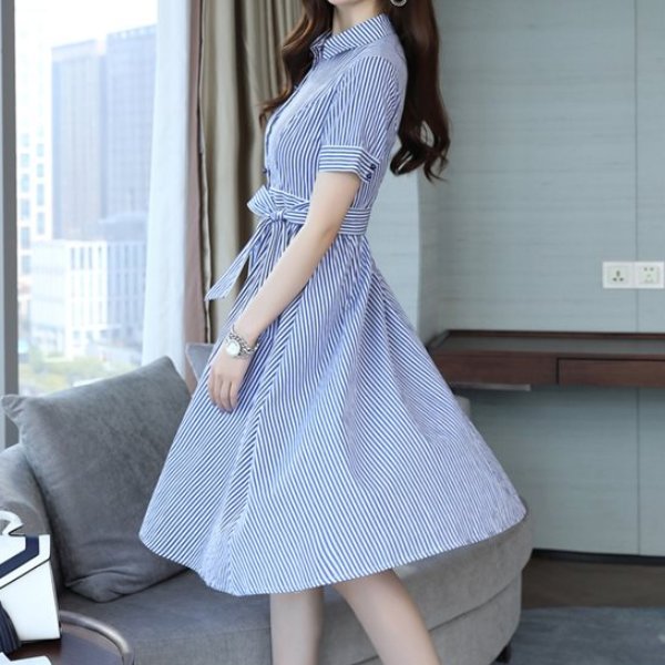 女人丰满就要秀出来，紧身裙+细高跟，凹凸曲线焕发高级女人味