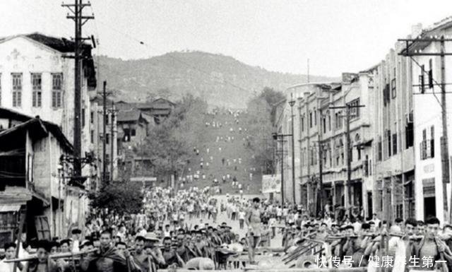  「拍摄」美国人拍摄的1959年四川成都 想不到59年的四川成都是这