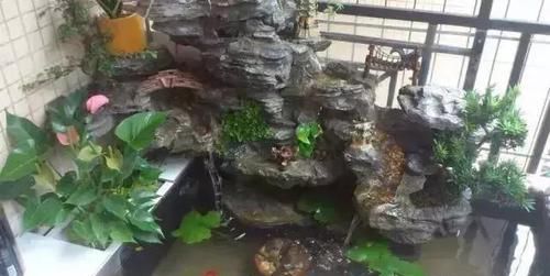  鱼缸：还在用鱼缸养鱼, 太难看了, 在阳台砌个鱼池漂亮又拉风!
