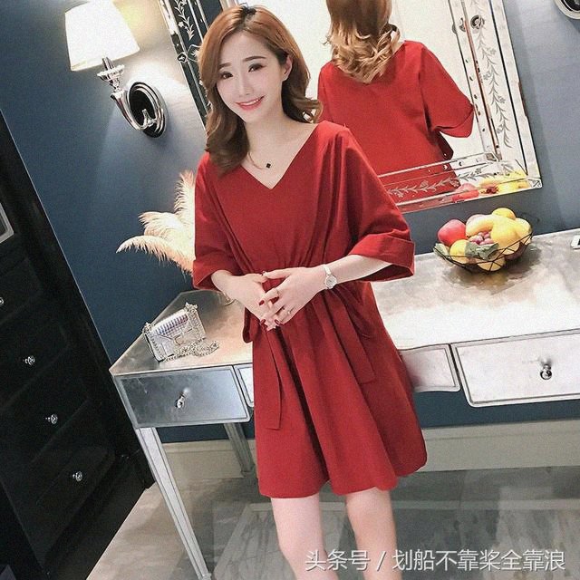 女人胸大到底好不好看，看完这个我脸红了