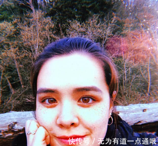 张敏钧为是钟丽缇女儿骄傲,满脸雀斑和山水一