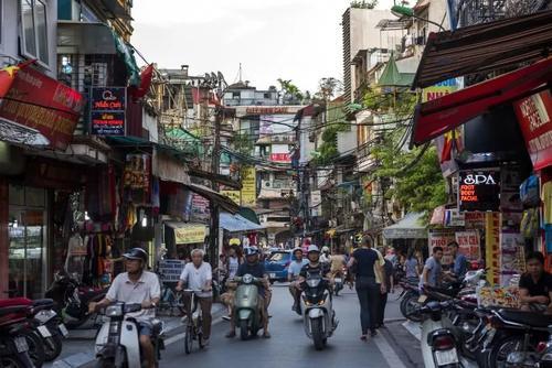 被称为亚洲最“破旧”的首都，却是独具魅力的浪漫之城