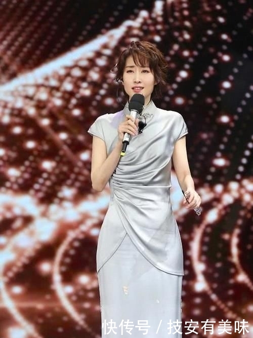 传统■传统旗袍太老气?不妨试试升级版旗袍裙,时髦优雅,太适合春天穿