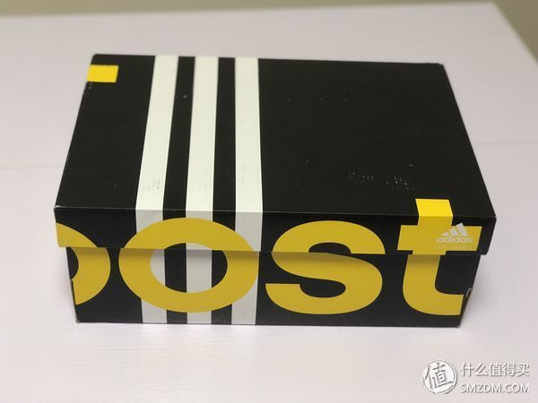 阿迪达斯难得的一双严肃跑鞋--Adidas Supernova 开箱