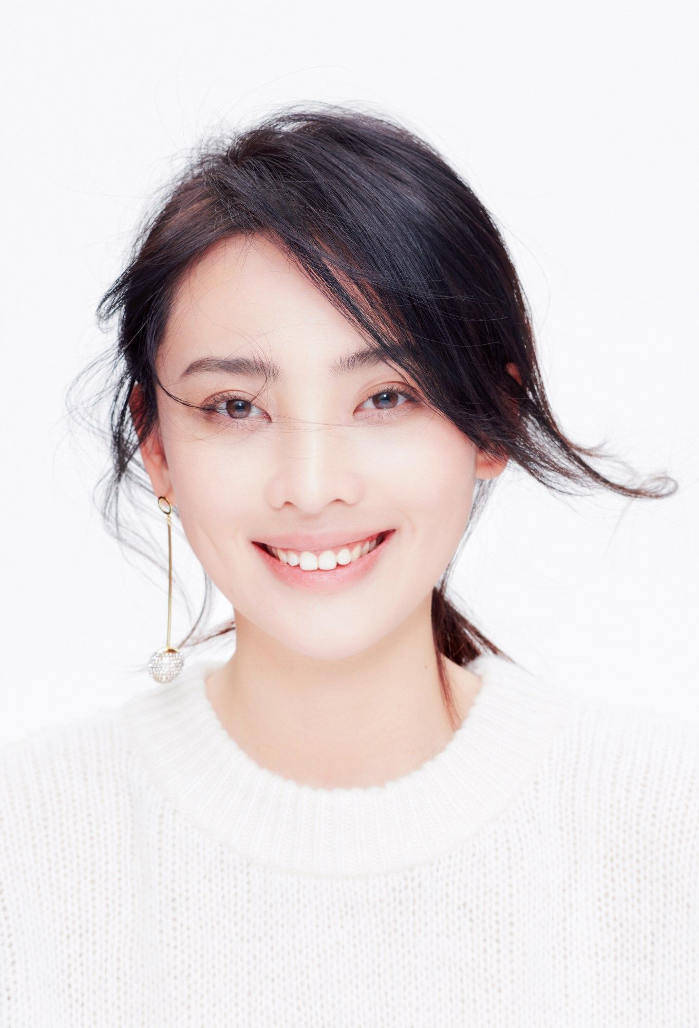 演员陈维涵凭借"杨硕"这一角色,深得观众喜爱.