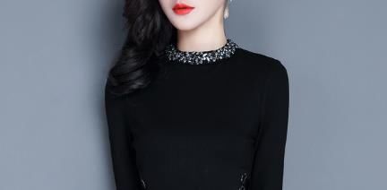 把旗袍统统比下去的秋裙！国庆出游，35-59岁女人穿，超美嫩