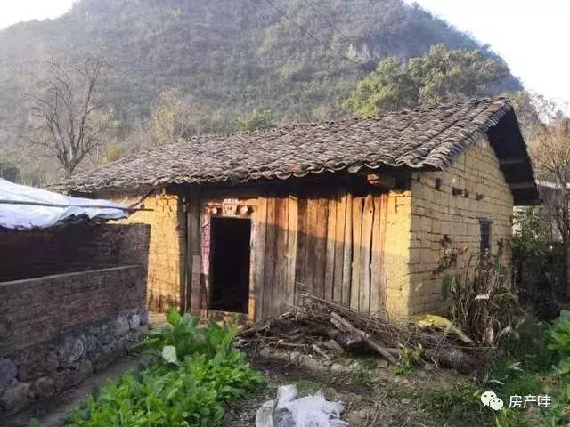 农村宅基地空着没人住，为何村集体不回收？村干部也无可奈何