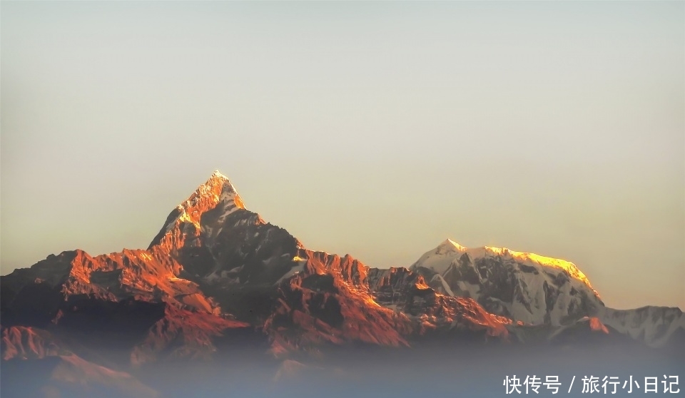 尼泊尔禁攀圣山鱼尾峰到底有多美?航拍加长焦多角度展示