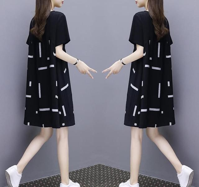 40岁的大龄女人要精心打扮，多穿这些精致裙，洋气，简直美翻天