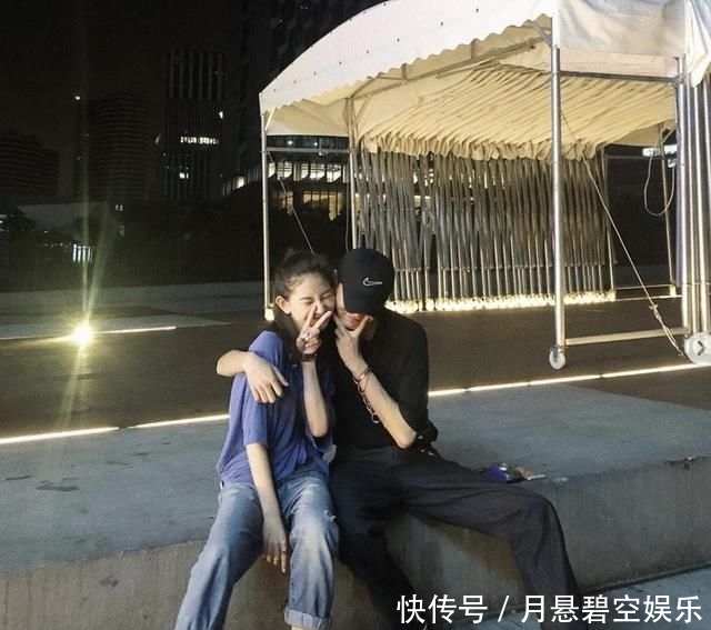  整坏@susan撬綦美合男友？500w粉丝网红直播假体暴露，夏夏鼻子整坏