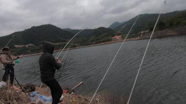  钓法：各种“吊炸天”的钓鱼方法介绍，新手钓鱼人值得学习借鉴！