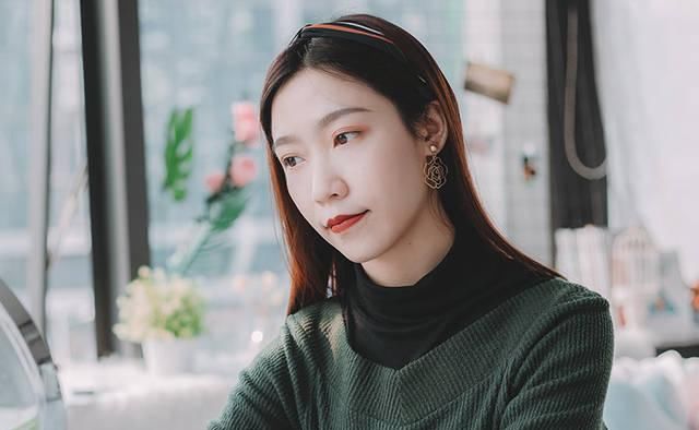  美丽动人■美丽动人港风妆，选好唇膏就取得成功了一大半！