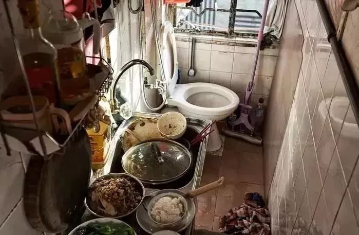 没见过香港的“棺材房”，就别说自己过得不幸福