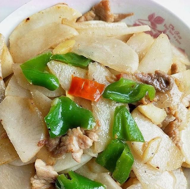「很美」它是“天然维生素C”,隔三差五吃,美白嫩肤抗衰老,素颜也很美