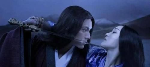  真实@周迅和赵薇“夺夫”，让我们看到了婚姻最真实的样子
