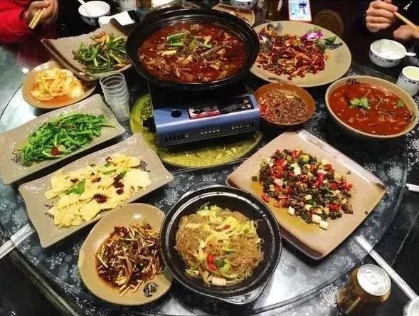 藏在火炉重庆的凉都秘境，坐拥8大清凉耍处，气温不超25℃！