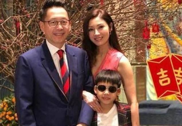  #豪宅#为何女星都想嫁豪门？看了李嘉欣的豪宅秒懂，娱乐圈顶流也比不上