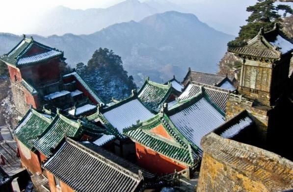 我国“最挣钱”的一座山，一年能挣50多亿，光门票收入就达23亿