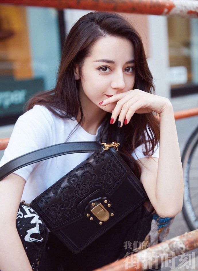 迪丽热巴:又美又酷,气质女神