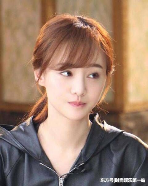 刘海剪对了嫩回高中生!baby真心美，宋茜气质好，热巴好尴尬