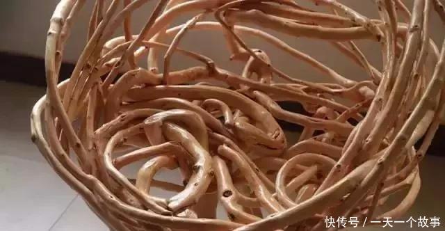  「椅子」大爷花10年“种椅子”，一把卖80000！这些文玩在家也能