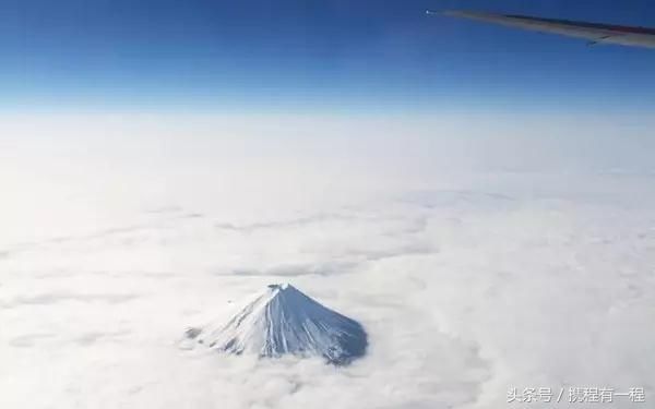 为什么坐飞机一定要选靠窗的位置?这10个理由空姐绝不会告诉你!