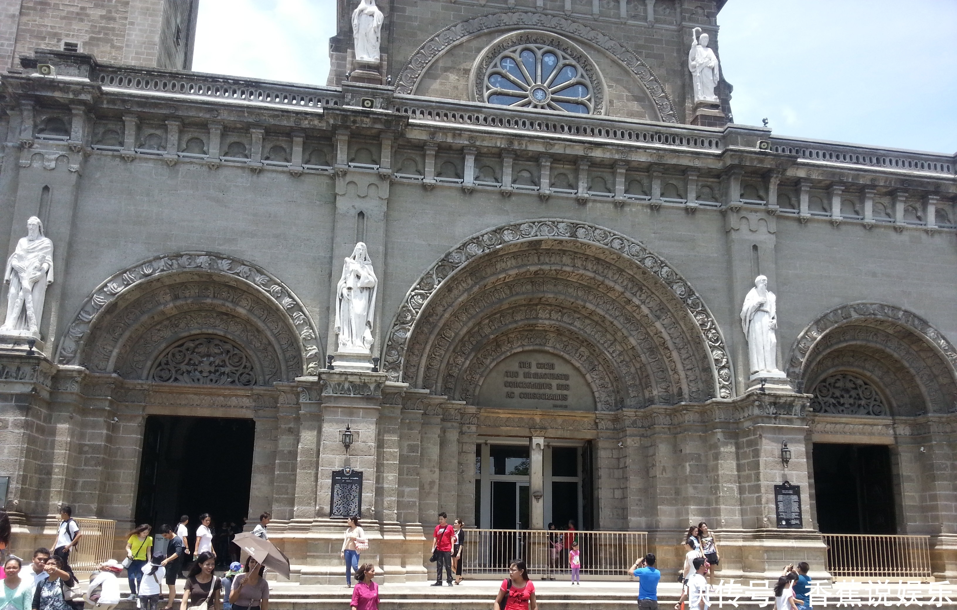 除了巴基斯坦，还有一个总统喜欢中国游客，把中国游客当成宝