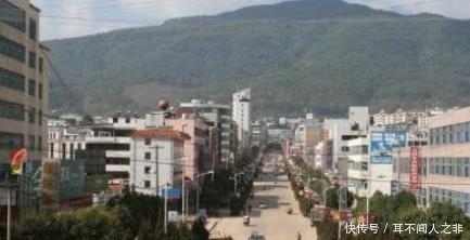 这个城镇综合实力最强悍，GDP达到上千亿元，狂超省内三个地级市