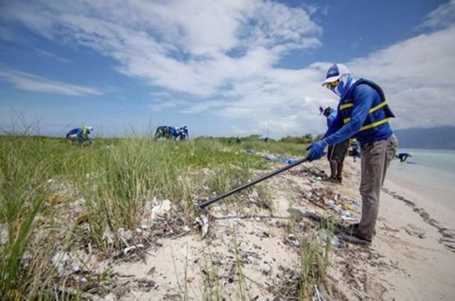 回收海洋垃圾兄弟二人3年赚10亿