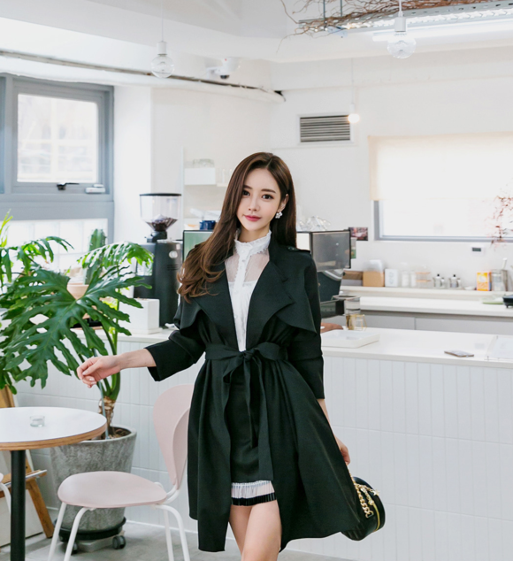 女神孙允珠，百合絮花礼赞公主丝带小洋裙