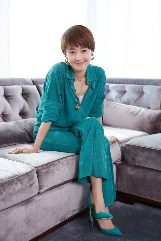 方形脸跟着马伊琍学，头发稍微短一寸，就完美了!