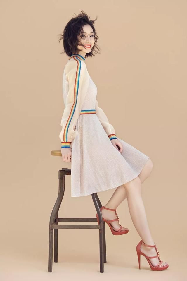 “明玉”美的不是很惊艳，但很清纯，只有82斤的她怎么穿都好看!