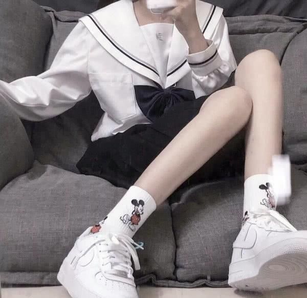  人字拖|公认“最伤脚”的3种鞋子，高跟鞋未上榜，最后一个男生也爱穿！