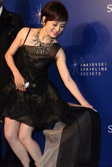 孙俪戏演的是真好，也真是不懂时尚，这衣品真是堪忧啊!