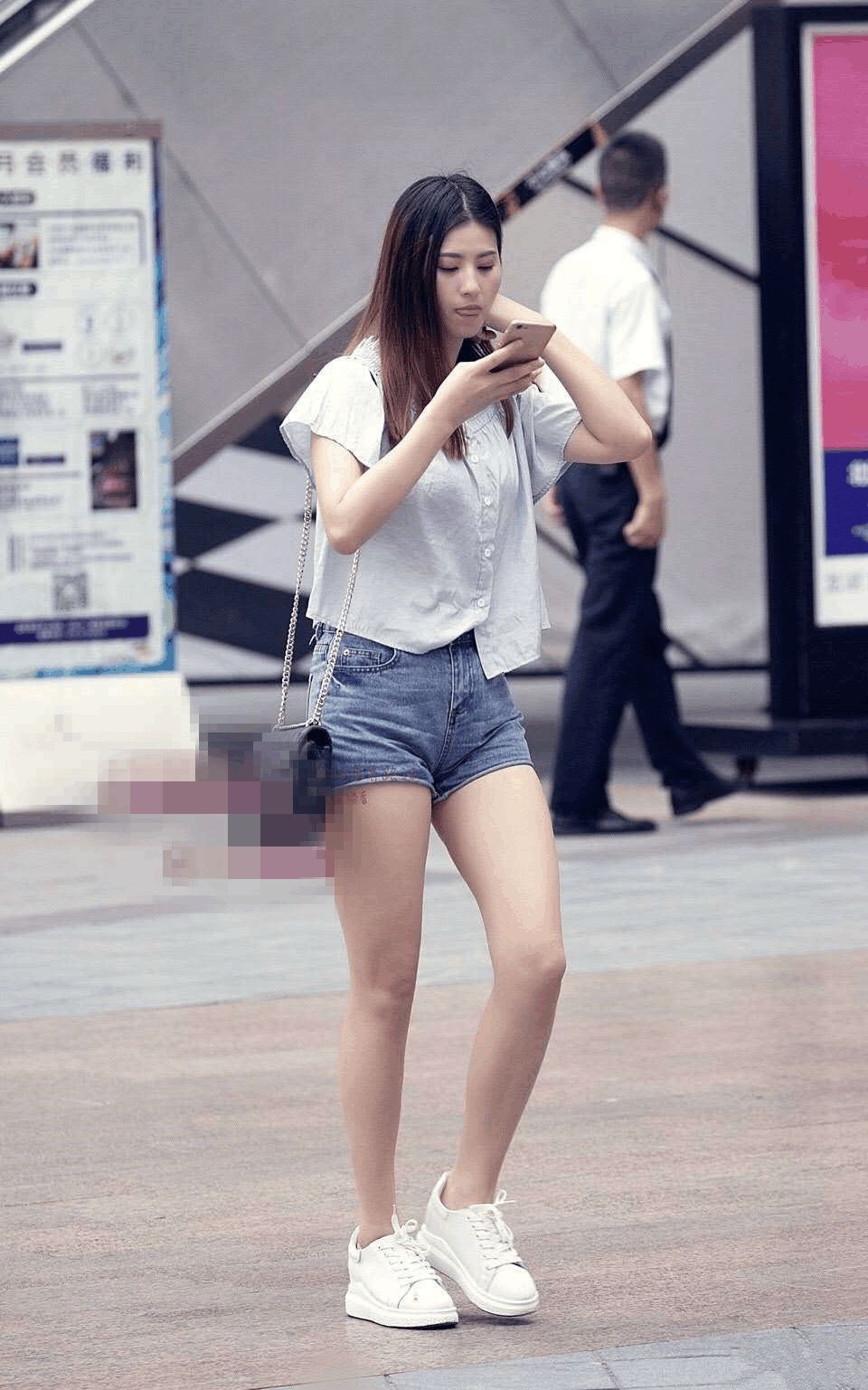 重庆街拍: 图一时尚靓丽, 但我最喜欢图七